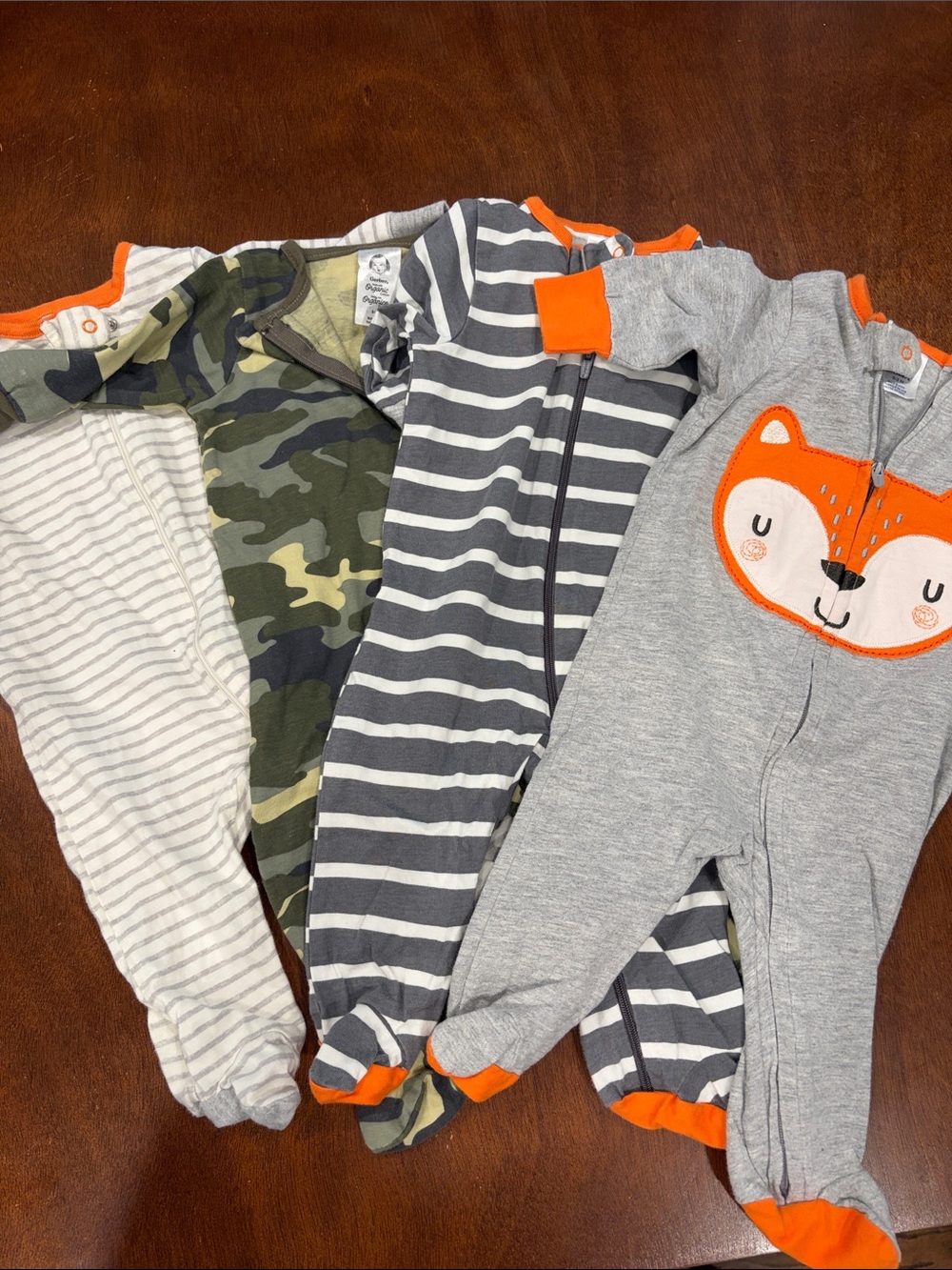 4️⃣ Gerber Baby Sleepers Set - Gray Fox, Camo & Stripe